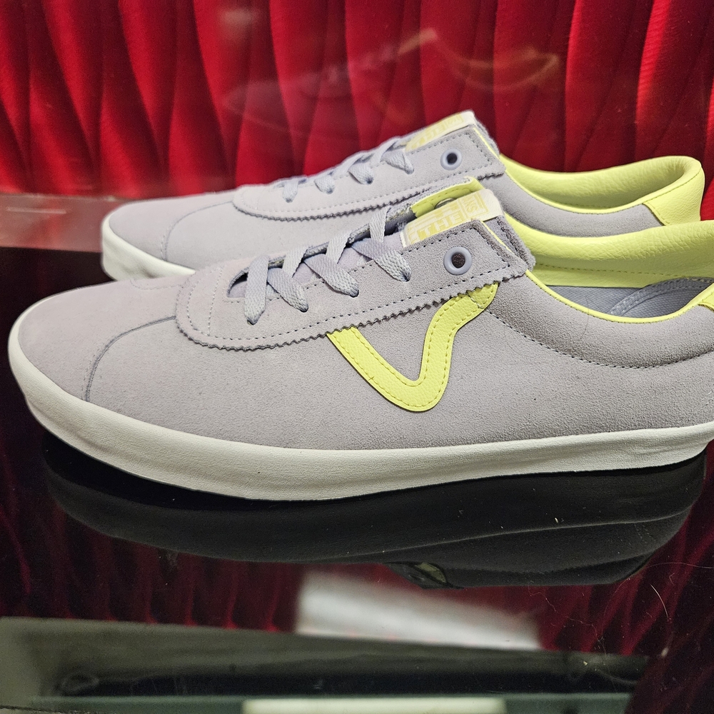 Vans Sport Low Carmella Lavender Men’s 11.5  Women’s 13 New